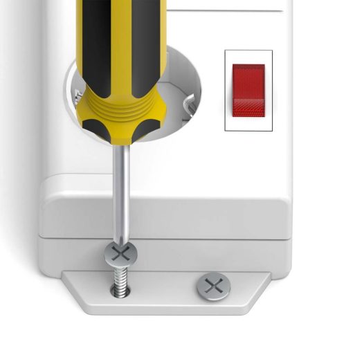 Hálózati elosztós hosszabbító, fehér, 6 külön kapcsolható aljzat + főkapcsoló 1.4m